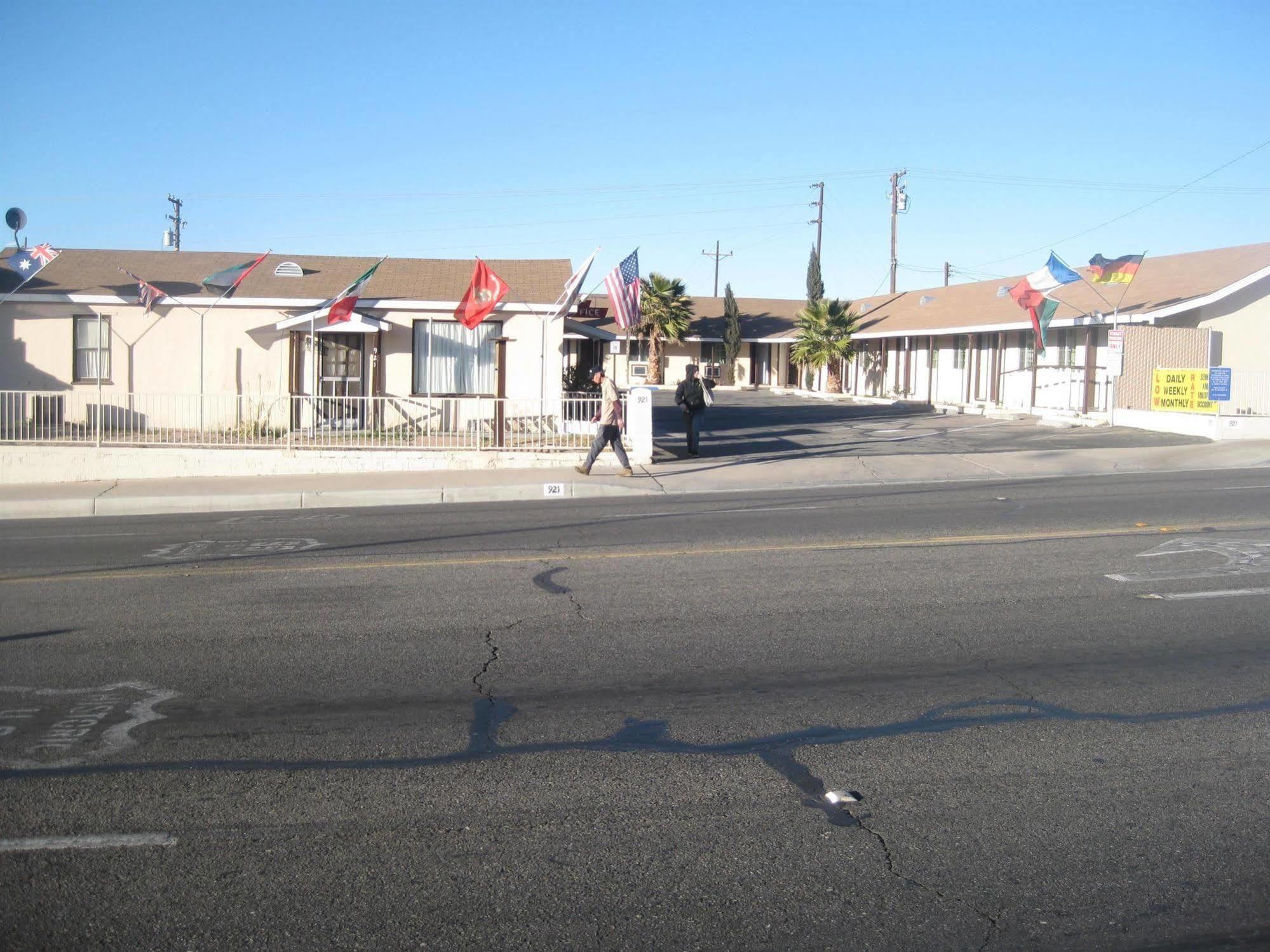 Route 66 Barstow Hotel Exterior photo